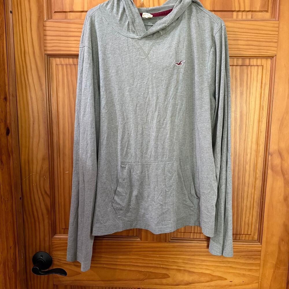 Hollister Gray Light weight Hoodie Long Sleeve Pocket Hoodie Size Large